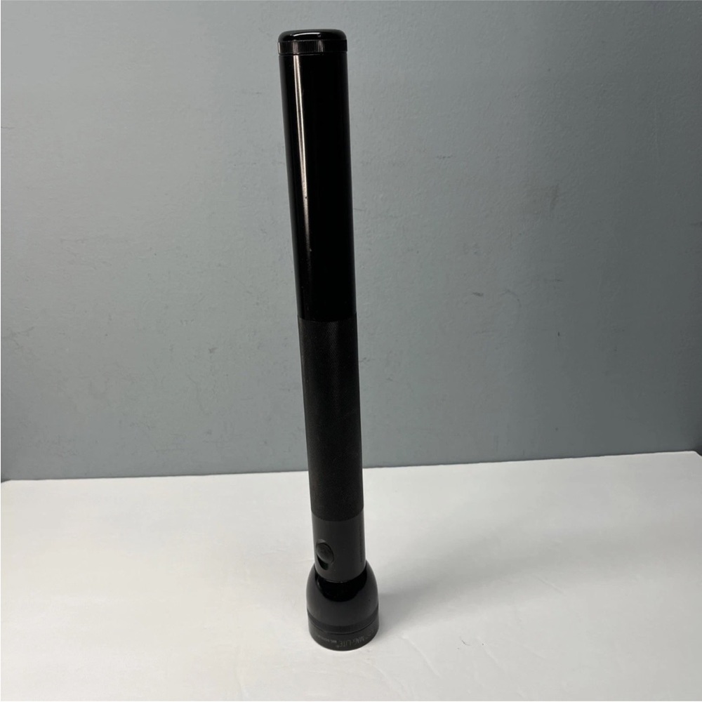 Mag-Lite 17” long Flashlight 5-D Cell Black Aluminum Flash Light 🔦 - Picture 6 of 9